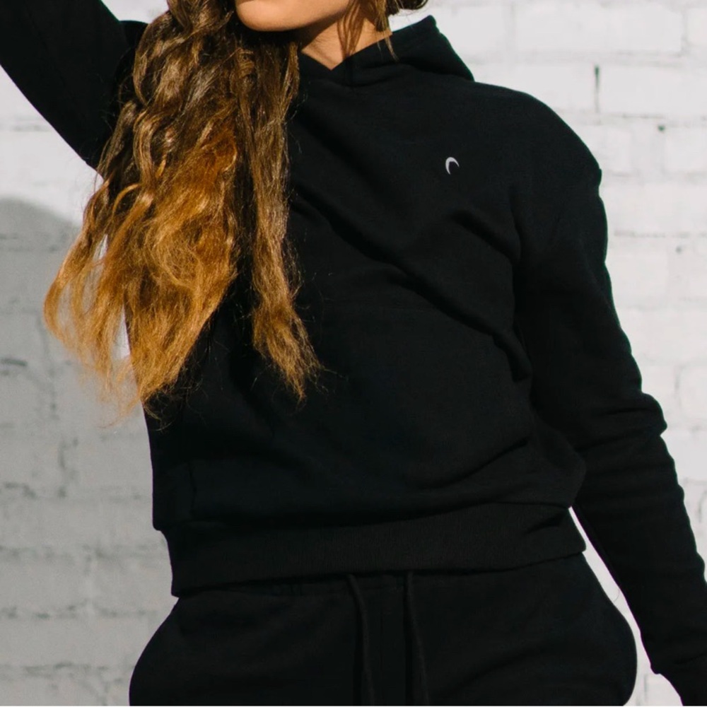 Women’s Pullover Hoodie - NWTB